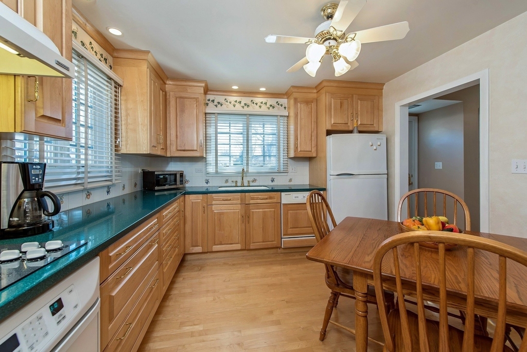 2322 Birchwood Avenue - Photo 4