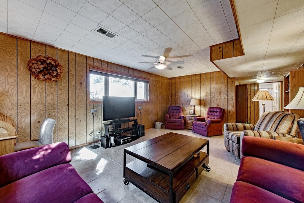 2322 Birchwood Avenue - Photo 8