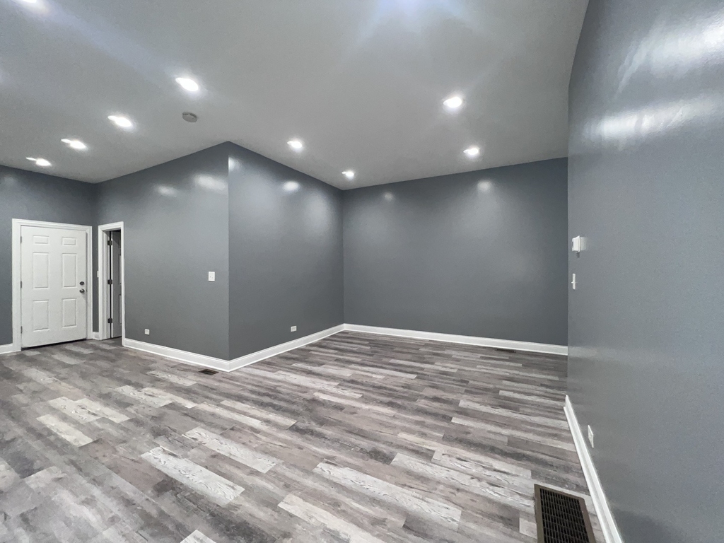 7057 S Normal Boulevard - Photo 18