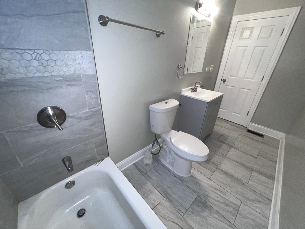 7057 S Normal Boulevard - Photo 9