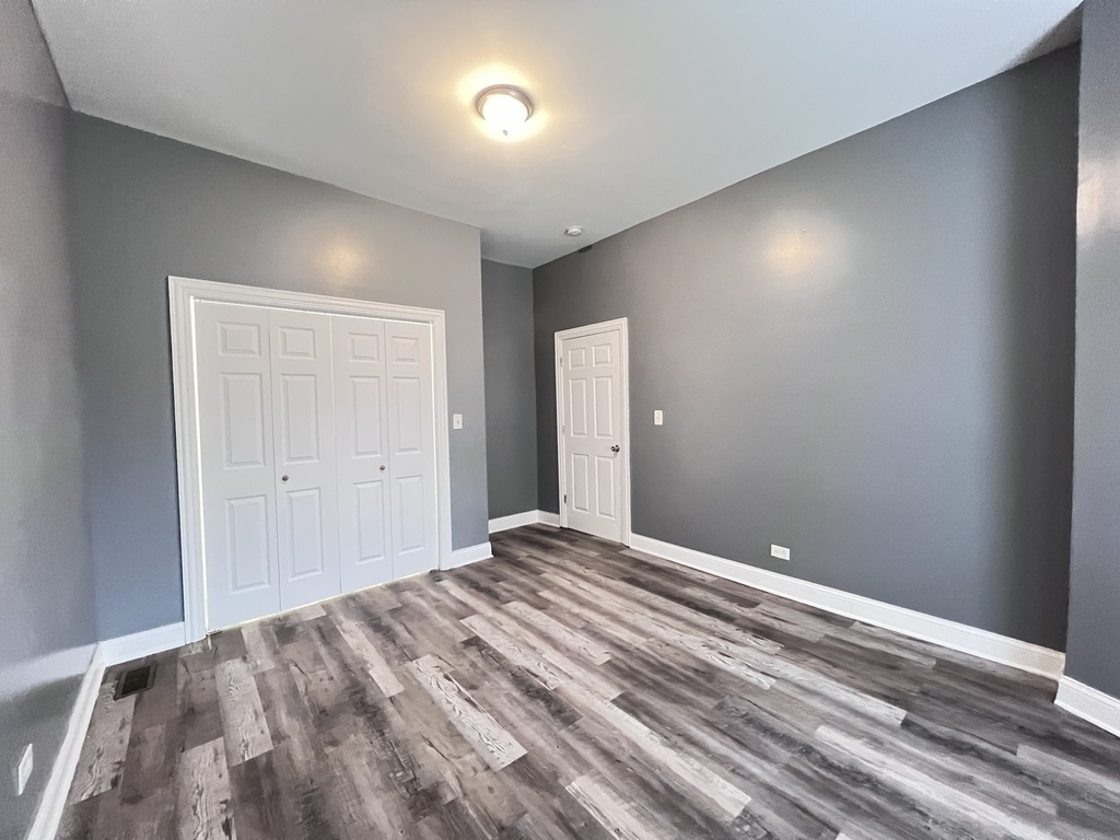 7057 S Normal Boulevard - Photo 4