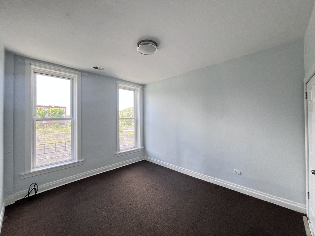 7024 S Wentworth Avenue - Photo 10