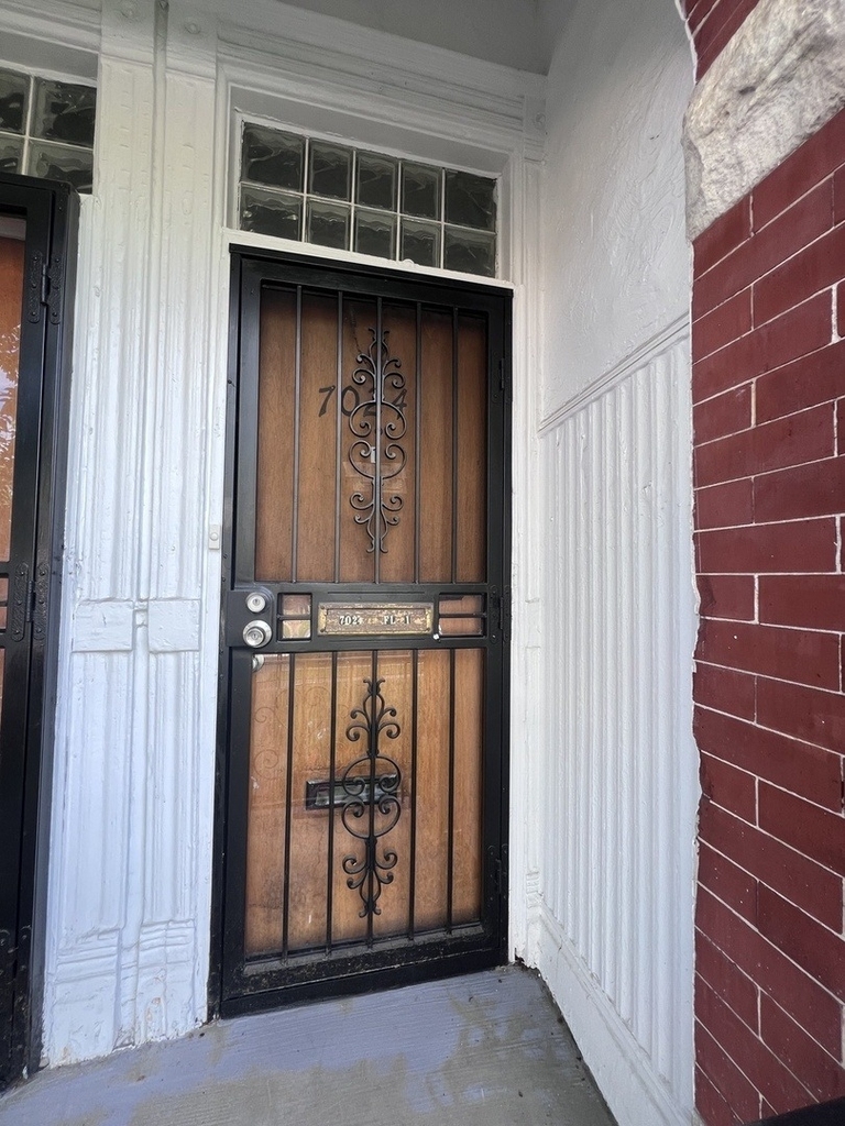 7024 S Wentworth Avenue - Photo 1