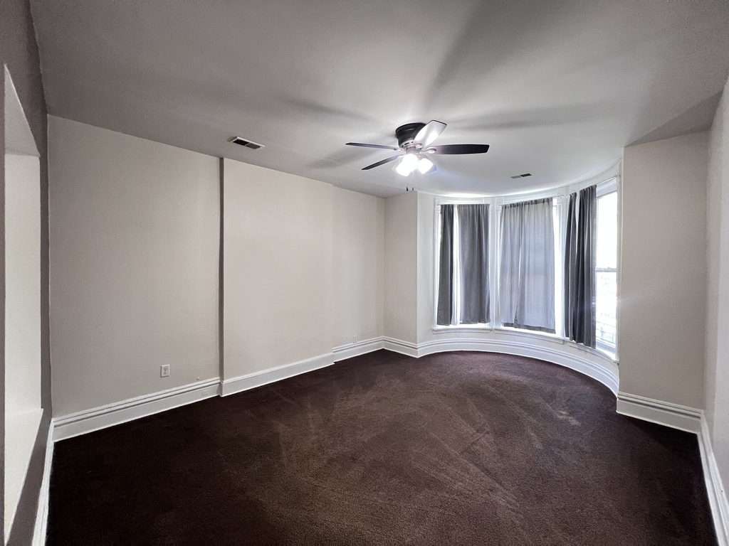 7024 S Wentworth Avenue - Photo 3