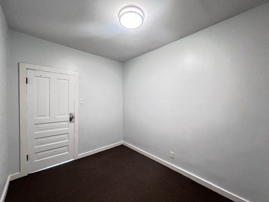 7024 S Wentworth Avenue - Photo 32