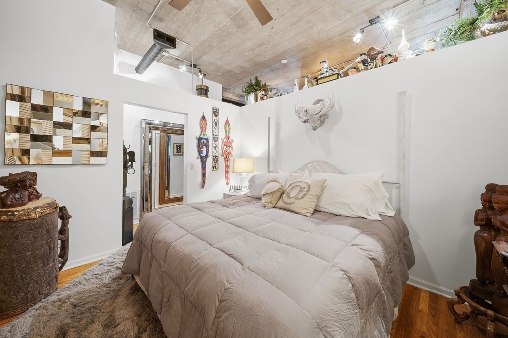 1070 W 15th Street - Photo 13