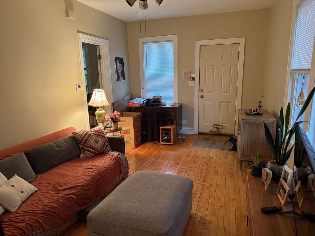 2418 N Western Avenue - Photo 2