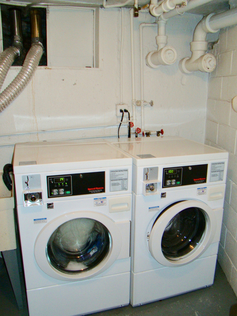 526 W Roscoe Street - Photo 17
