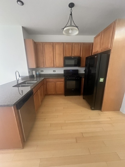 8 W Monroe Street - Photo 9