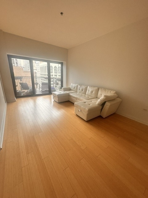 8 W Monroe Street - Photo 11