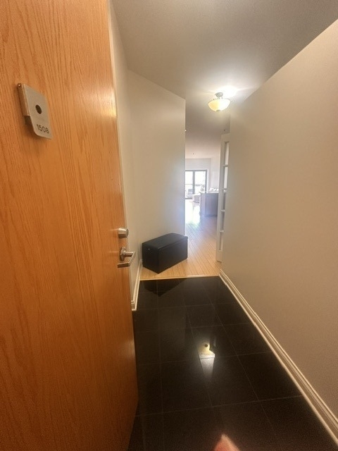 8 W Monroe Street - Photo 3