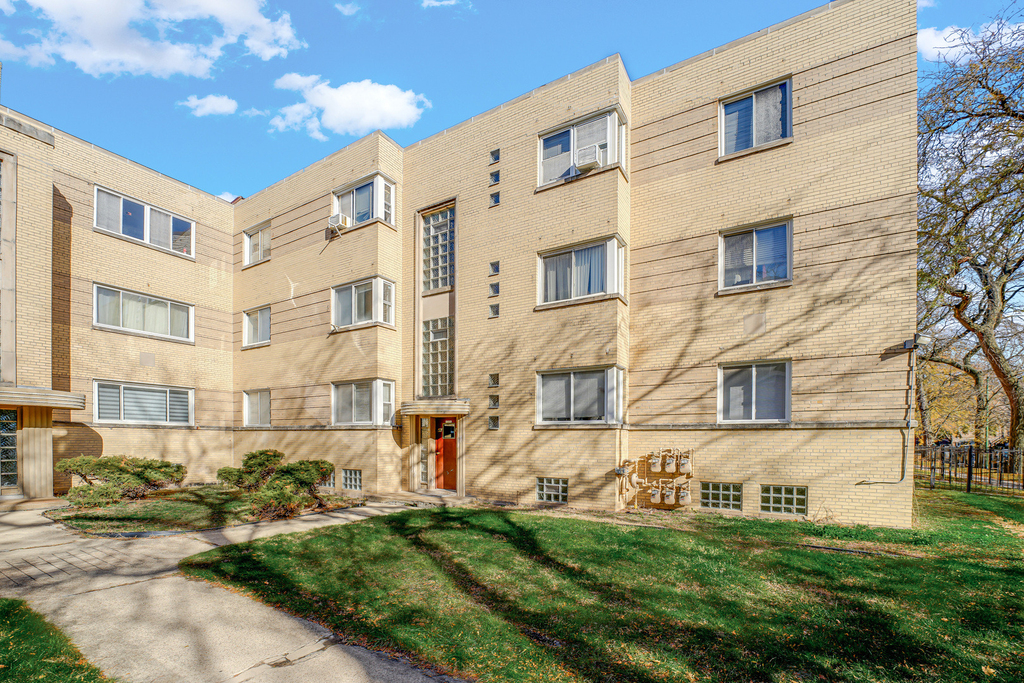 2046 E 72nd Place - Photo 5