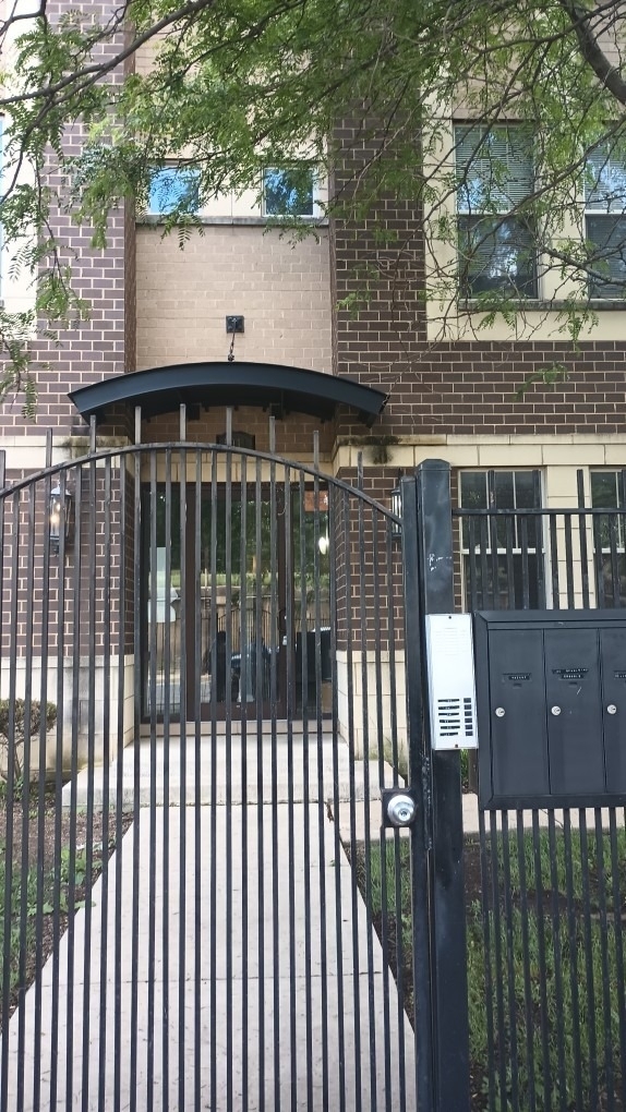 5911 W Corcoran Place - Photo 10
