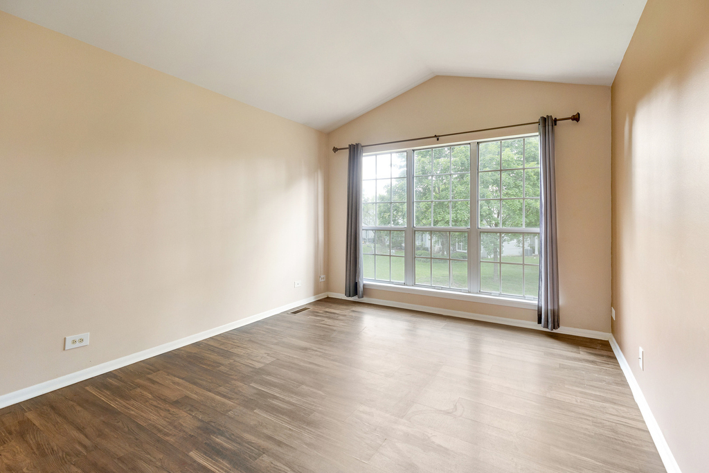 1175 Regency Drive - Photo 12