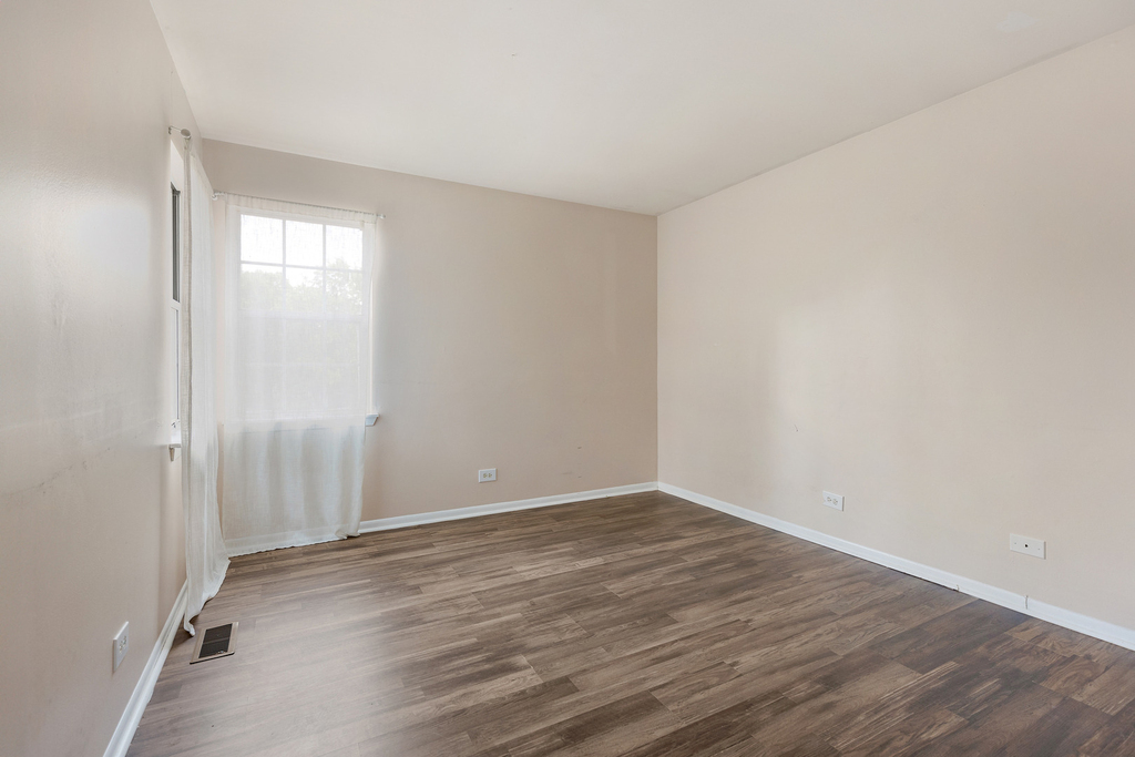 1175 Regency Drive - Photo 14