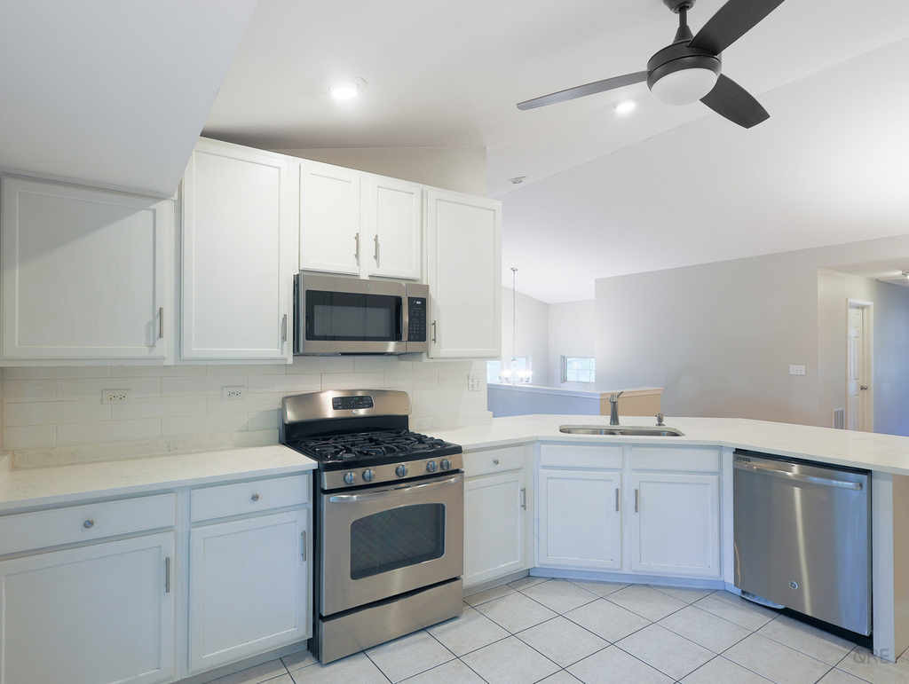 2436 Madiera Lane - Photo 7