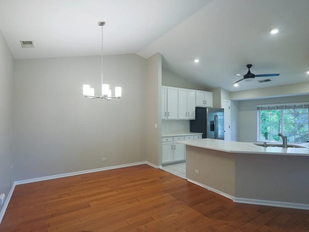 2436 Madiera Lane - Photo 4