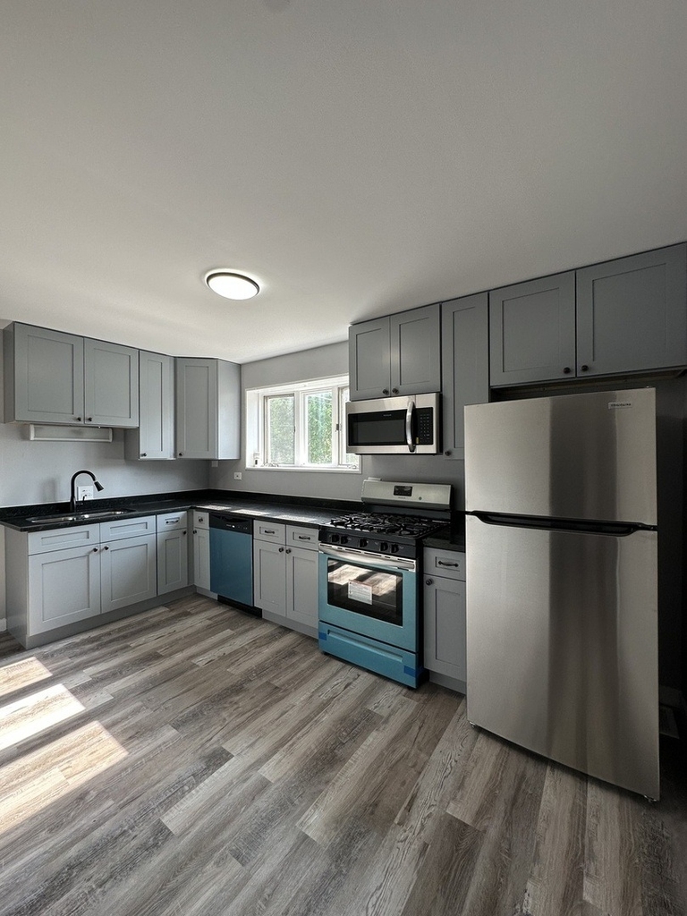 18108 Oakwood Avenue - Photo 6