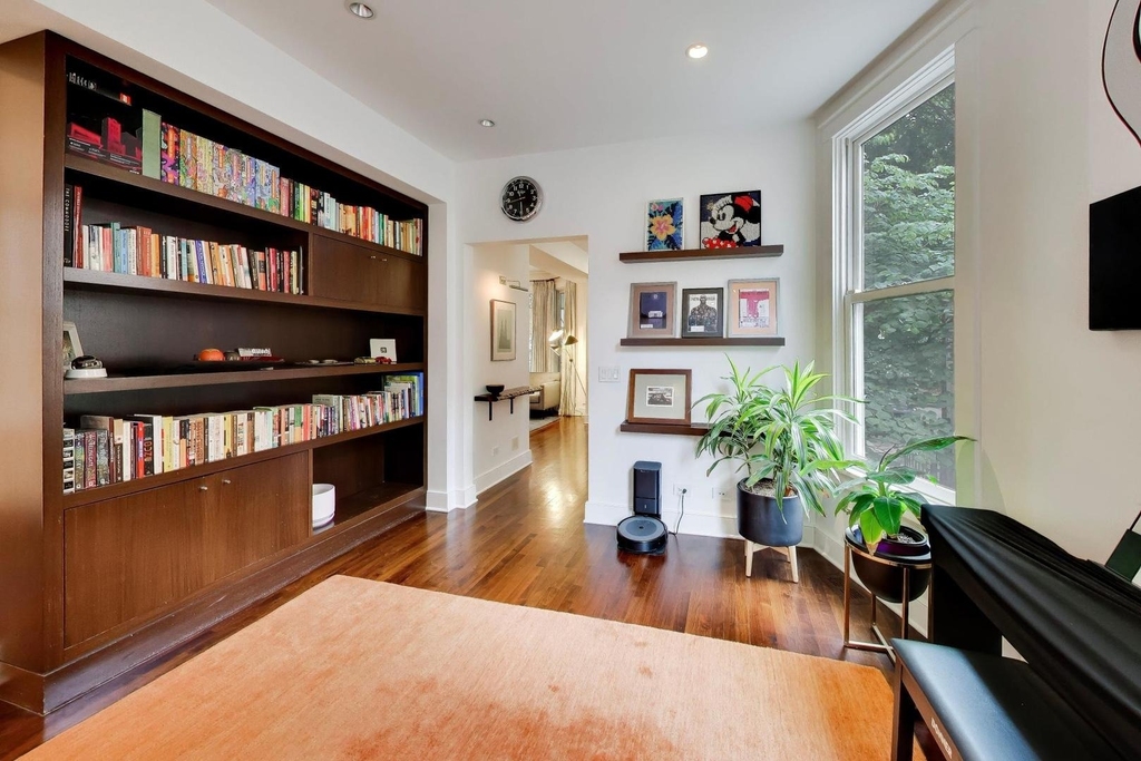 2010 W Bradley Place - Photo 19