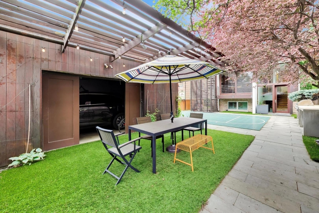 2010 W Bradley Place - Photo 54