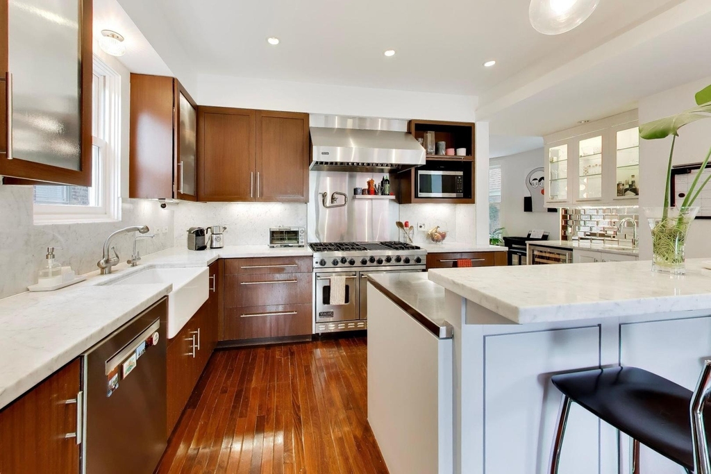 2010 W Bradley Place - Photo 13