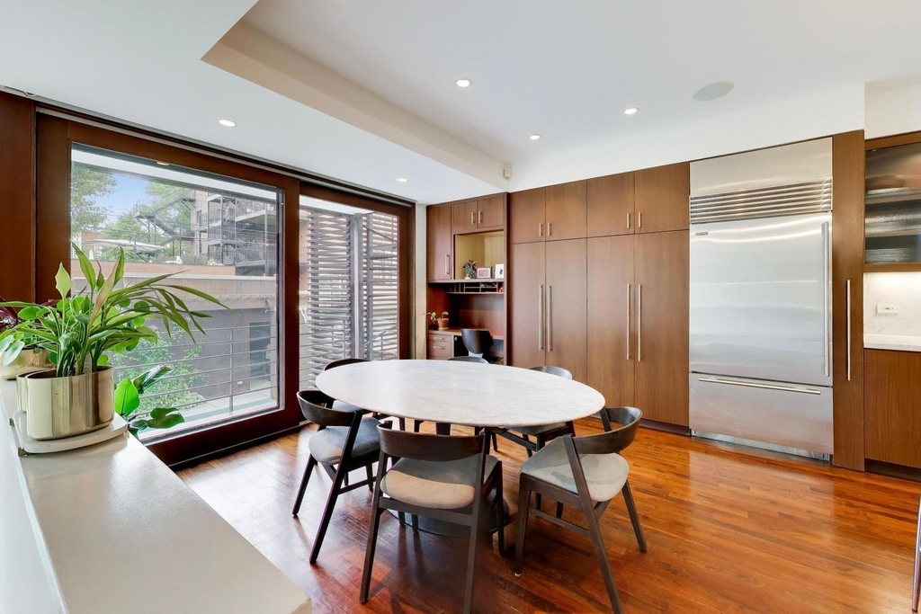 2010 W Bradley Place - Photo 14