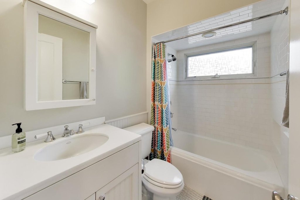 2010 W Bradley Place - Photo 33