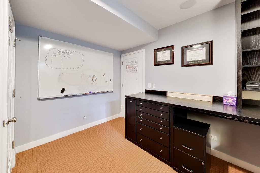 2010 W Bradley Place - Photo 47