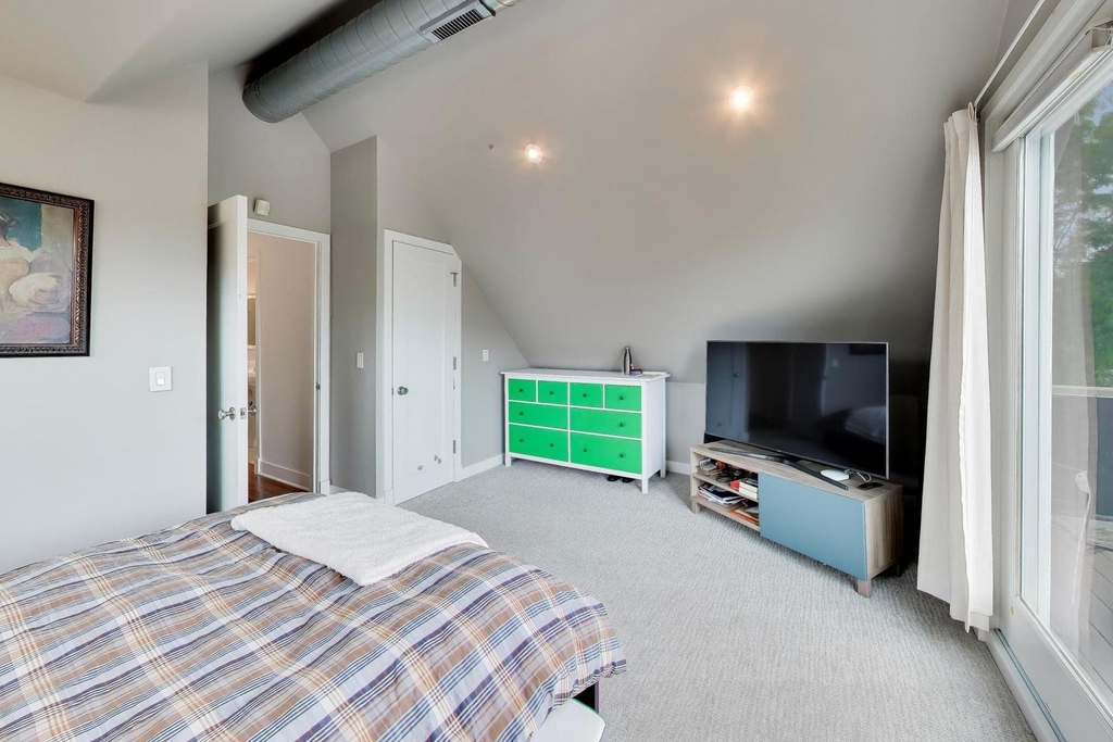 2010 W Bradley Place - Photo 36