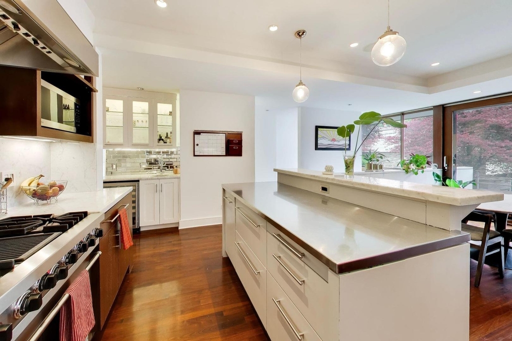 2010 W Bradley Place - Photo 12