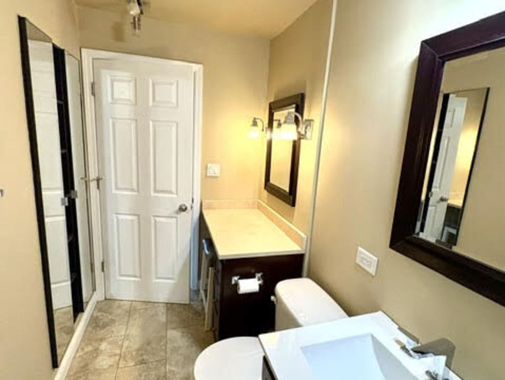 1360 N Sandburg Terrace - Photo 15