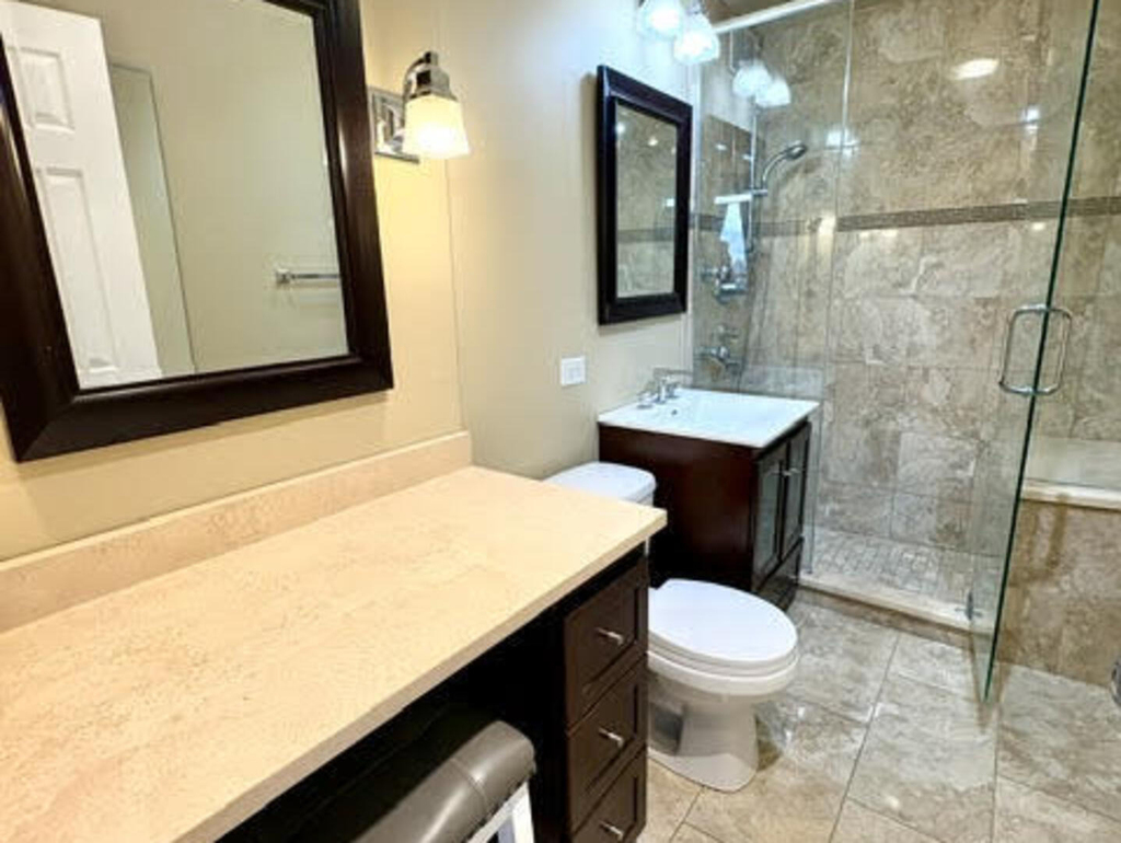 1360 N Sandburg Terrace - Photo 11