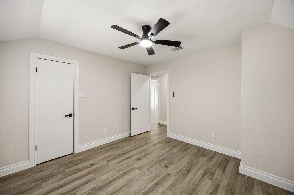 5702 Old Lodge Drive - Photo 19