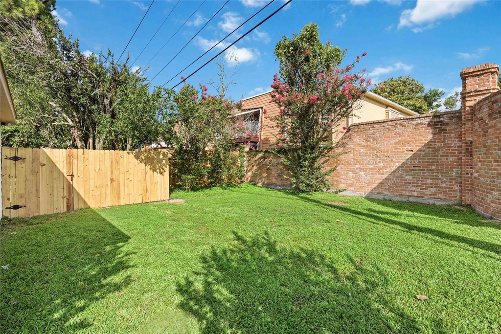 5702 Old Lodge Drive - Photo 27