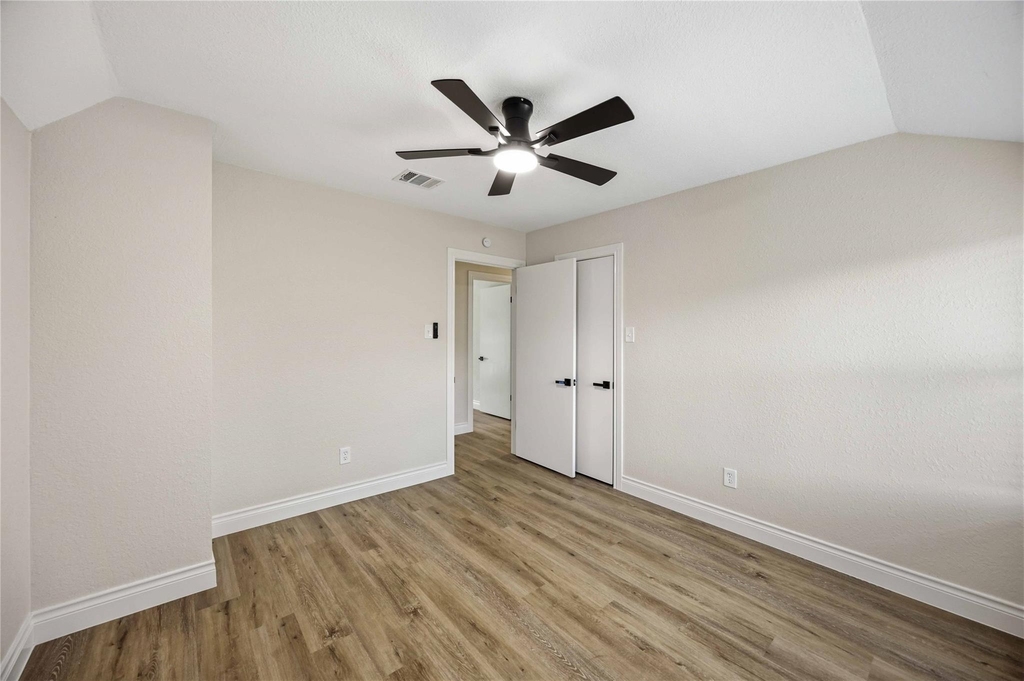 5702 Old Lodge Drive - Photo 23