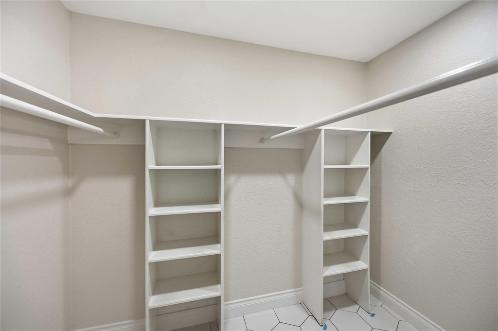 5702 Old Lodge Drive - Photo 15