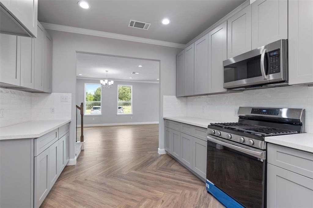 7655 Ameswood Road - Photo 4