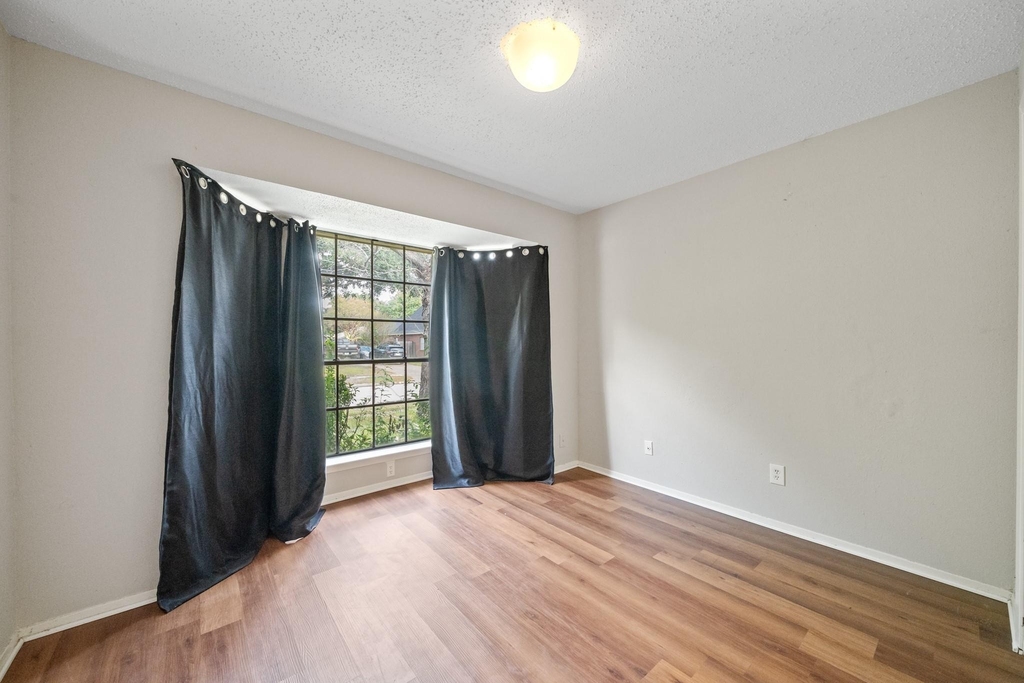 20115 Raingate Lane - Photo 11