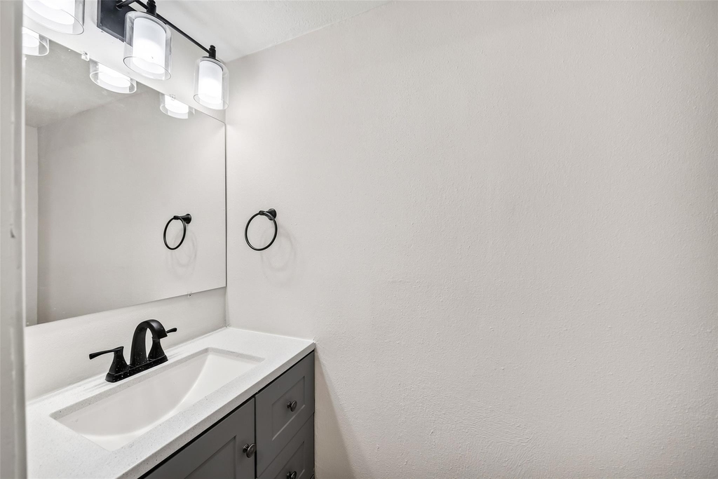 5328 Brownway Street - Photo 11