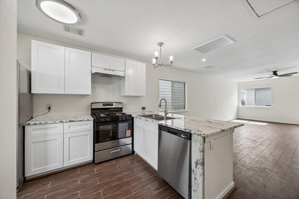 6106 Settlers Lake Circle E - Photo 4