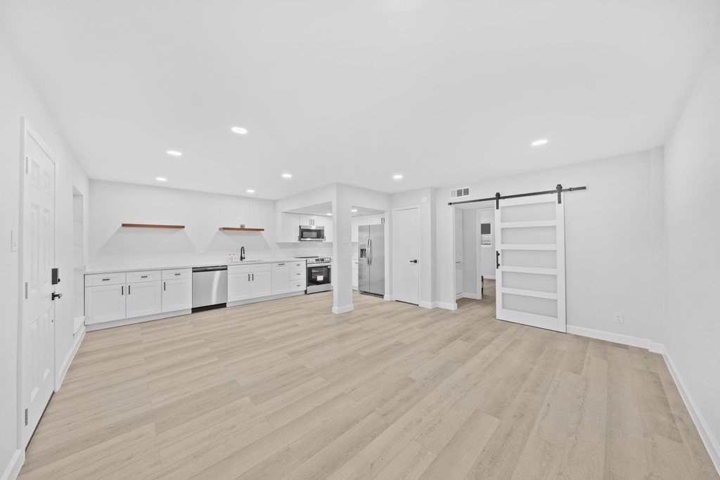 14333 Memorial Drive - Photo 9