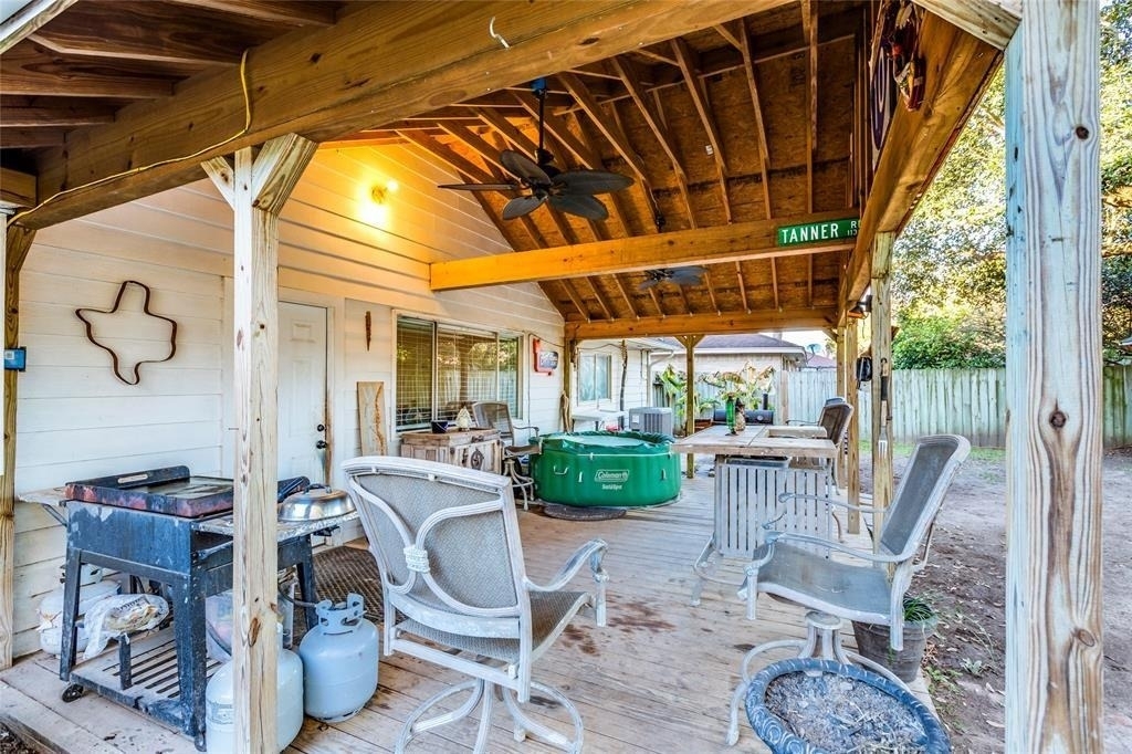 2618 Count Eric Drive - Photo 3