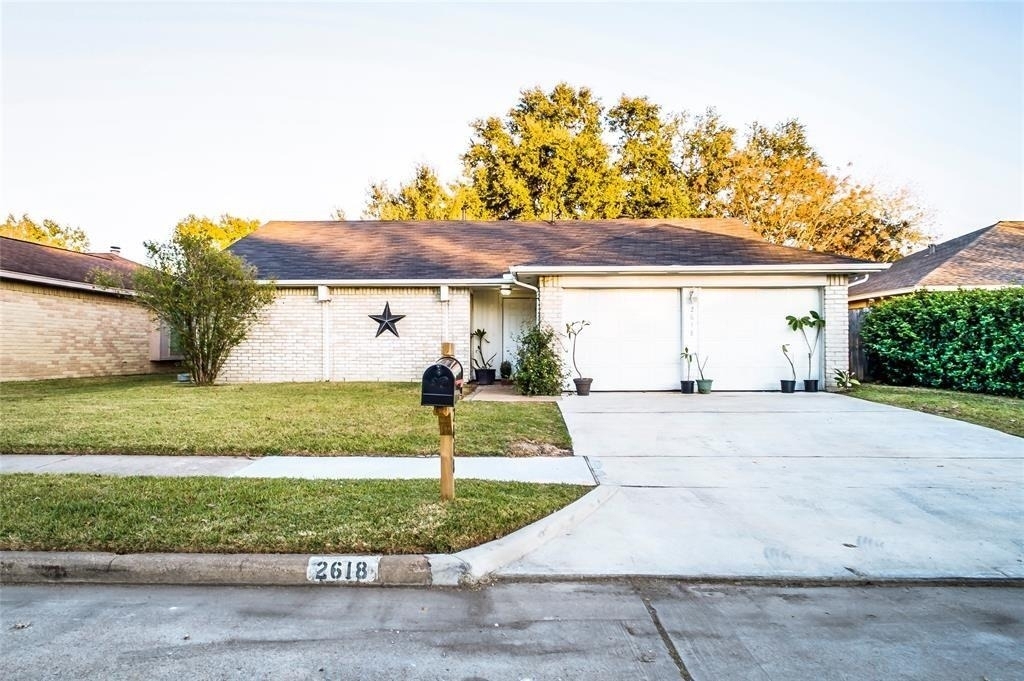 2618 Count Eric Drive - Photo 32