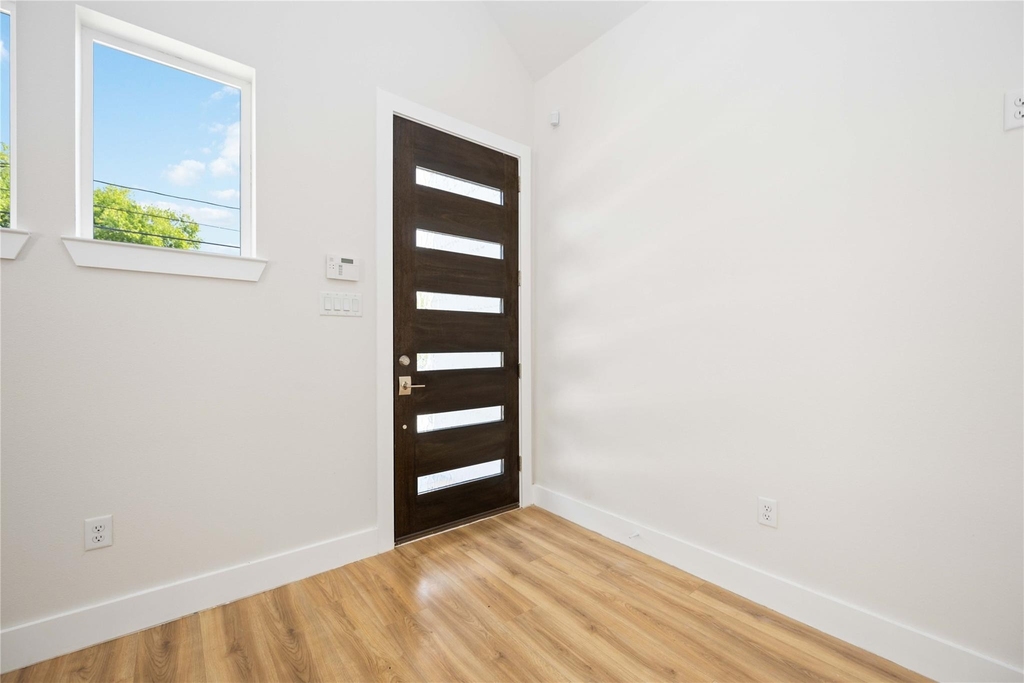 7614 Avenue L - Photo 6
