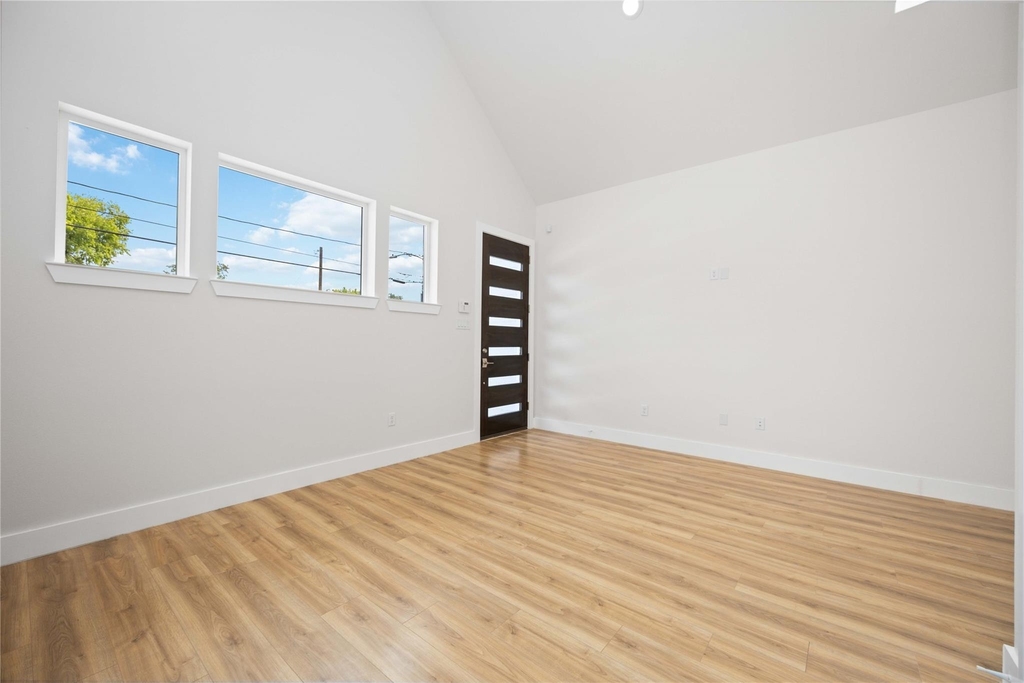 7614 Avenue L - Photo 9