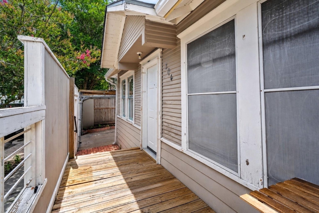 304 Bomar Street - Photo 2