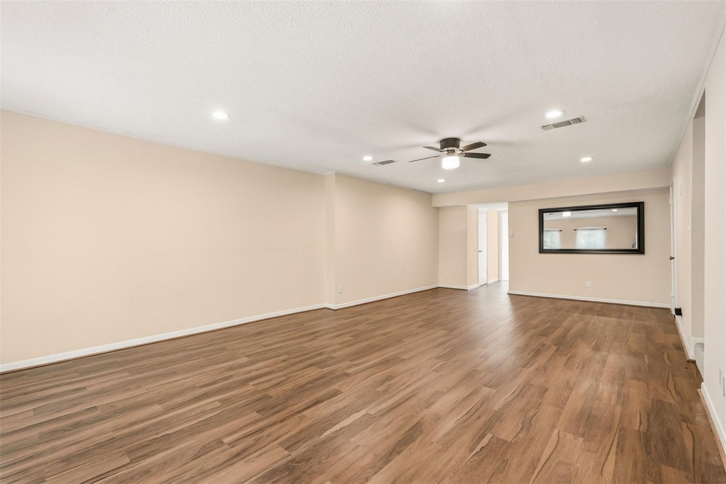 496 N Post Oak Lane - Photo 3