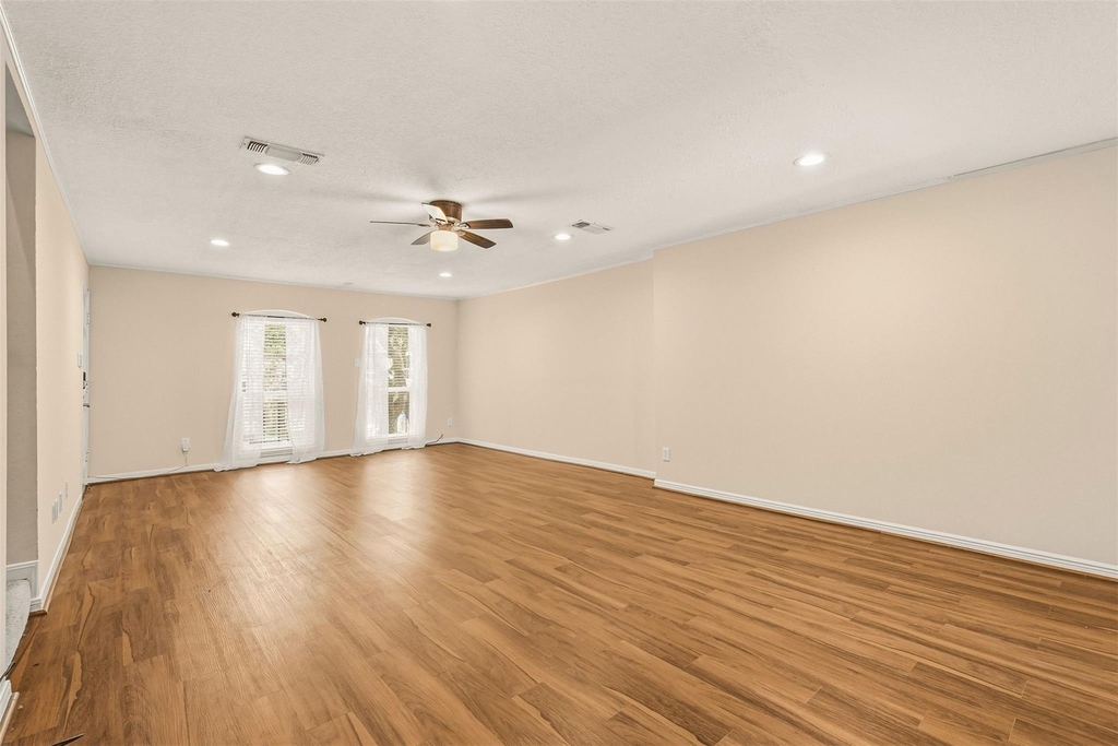 496 N Post Oak Lane - Photo 5