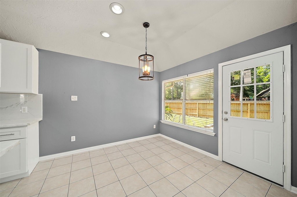 10 S Willow Point Circle - Photo 13