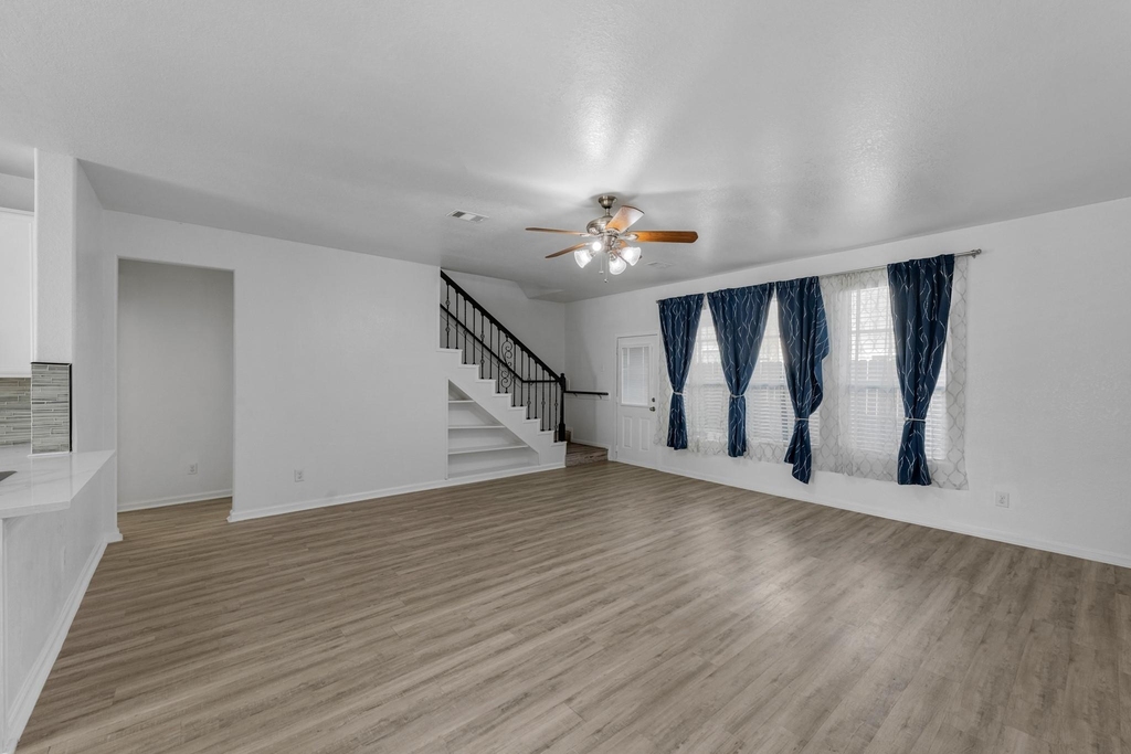 4810 Jarl Court - Photo 5